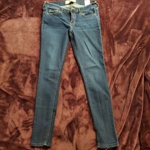 Hollister Super Skinny Jeans